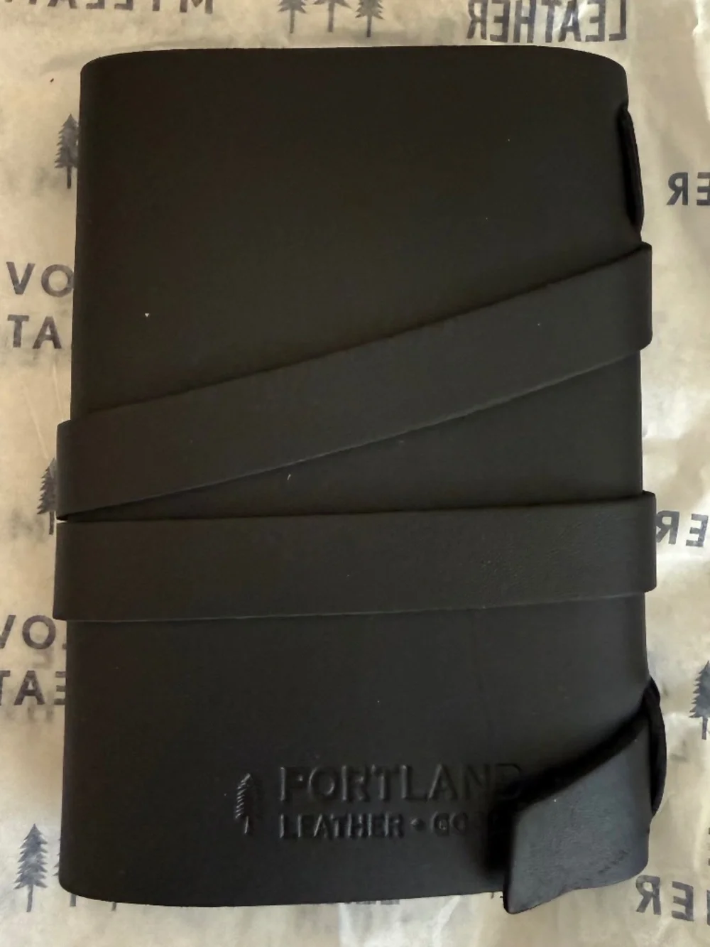 NWT Portland Leather Goods PLG Small Leather Wrap Journal in Smooth Black